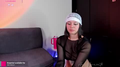 Snapshot of miss_alexa2 chatting on June 12, 1:37 am Alexa Sarmiento online show from June 12, 1:37 am