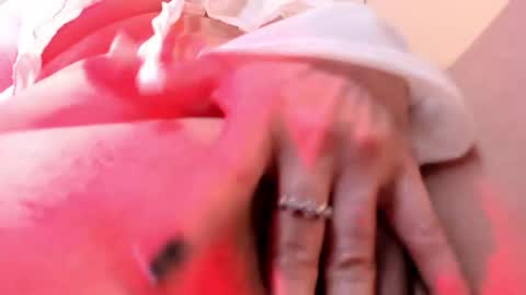 Snapshot of miss_alhy chatting on May 27, 1:19 pm online show from May 27, 1:19 pm