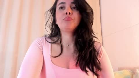 Snapshot of miss_alhy chatting on June 2, 1:02 pm online show from June 2, 1:02 pm