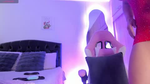 A M A R A N T H A online show from November 5, 11:43 am