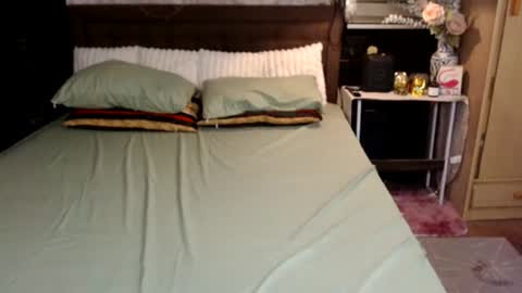 Snapshot of miss_angelic15 chatting on June 27, 12:59 am miss angelic15 online show from June 27, 12:59 am