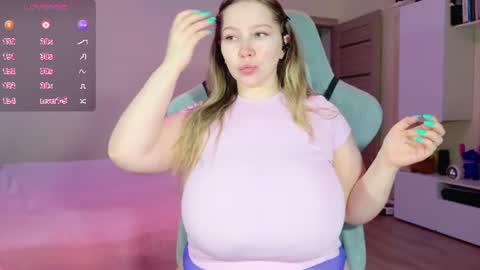 Snapshot of miss_anna909 chatting on June 24, 10:36 am Anna online show from June 24, 10:36 am