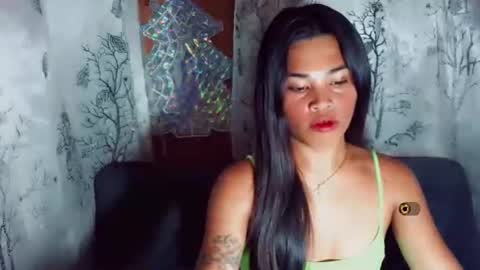 Snapshot of miss_bellah chatting on May 4, 4:47 pm Bellah online show from May 4, 4:47 pm