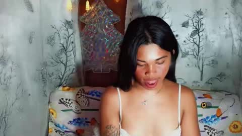 Snapshot of miss_bellah chatting on May 23, 4:33 pm Bellah online show from May 23, 4:33 pm