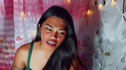 Snapshot of miss_bellah chatting on June 4, 1:39 pm Bellah online show from June 4, 1:39 pm