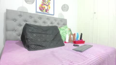 Snapshot of miss_big_ass21 chatting on February 26, 11:48 pm miss_big_ass21 online show from February 26, 11:48 pm