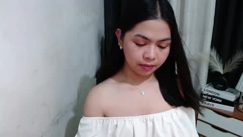 Briella online show from February 13, 2:02 pm