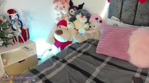 lucy 3 online show from January 3, 12:43 am