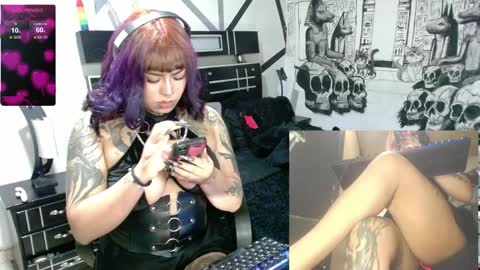 Snapshot of miss_clover chatting on April 10, 9:58 am miss_clover online show from April 10, 9:58 am