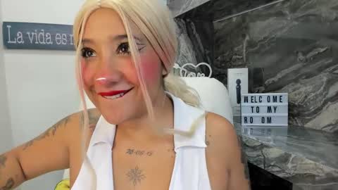 Danika online show from November 10, 11:09 am