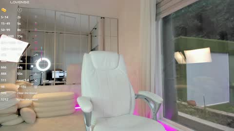 Snapshot of miss_diamond__ chatting on November 7, 8:03 am miss_diamond__ online show from November 7, 8:03 am