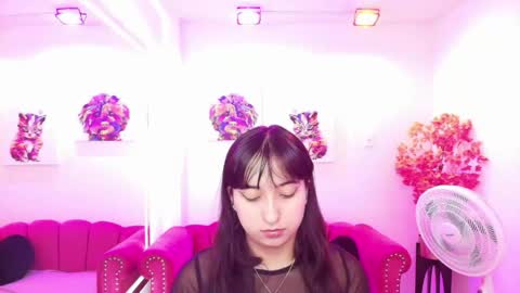 Snapshot of miss_dolly1 chatting on May 6, 12:32 pm Melanie online show from May 6, 12:32 pm