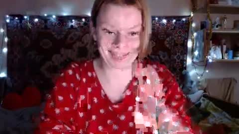 Elis online show from December 6, 12:05 pm