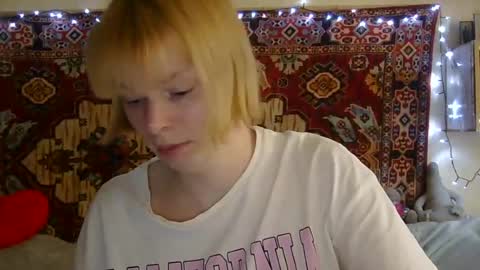 Elis online show from July 15, 10:42 am