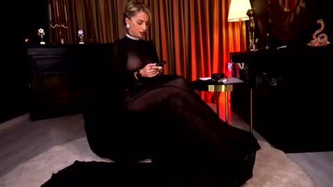 Snapshot of miss_ema_divine chatting on September 21, 3:13 pm Miss Ema Devine online show from September 21, 3:13 pm