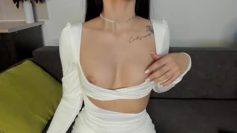 Snapshot of miss_emilyy chatting on December 25, 9:54 pm Emily online show from December 25, 9:54 pm