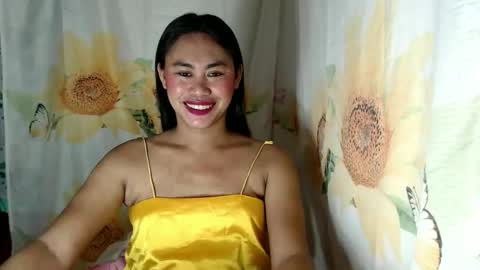 Snapshot of miss_eva2025 chatting on May 20, 10:32 am Eva online show from May 20, 10:32 am