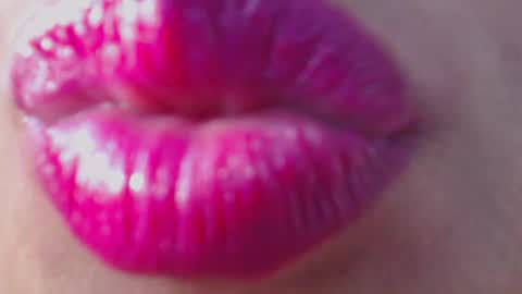 Miss Evoleth online show from December 7, 9:55 pm