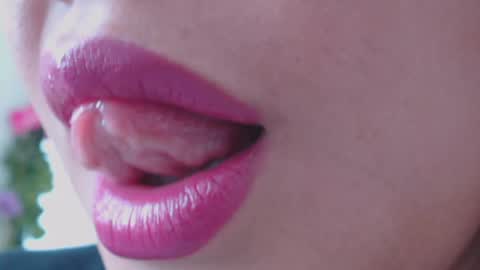 Miss Evoleth online show from December 8, 1:14 pm