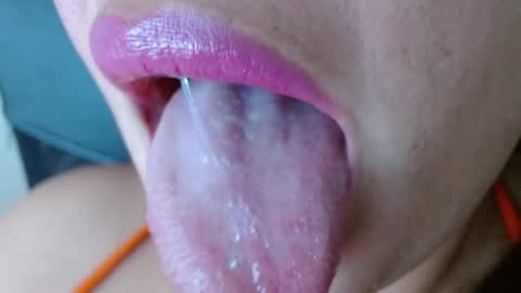 Snapshot of miss_evoleth2 chatting on May 21, 5:53 pm Miss Evoleth online show from May 21, 5:53 pm