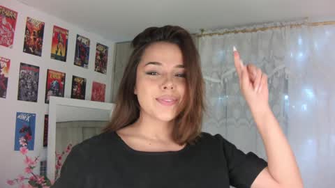 Snapshot of miss_galaxxia chatting on December 9, 1:07 am Elisabeth IG galax xxia online show from December 9, 1:07 am