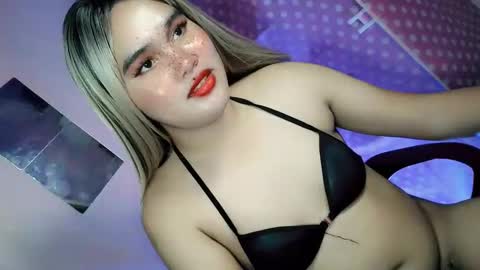 Snapshot of miss_horny139736 chatting on June 6, 3:39 pm miss_horny139736 online show from June 6, 3:39 pm