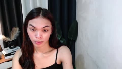 Snapshot of miss_jhes chatting on December 3, 1:24 am Jhes online show from December 3, 1:24 am