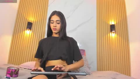 Snapshot of miss_khalifadoll chatting on June 8, 3:40 am miss_khalifadoll online show from June 8, 3:40 am