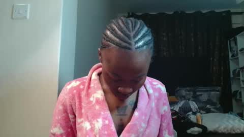 Miss Kiarrafit online show from February 10, 9:24 am