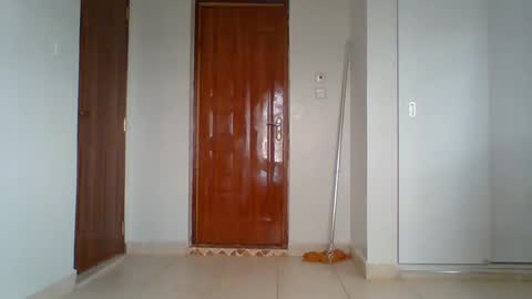 kiki online show from November 2, 10:39 am