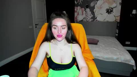 Snapshot of miss_kiten chatting on November 26, 8:21 pm miss_kiten online show from November 26, 8:21 pm