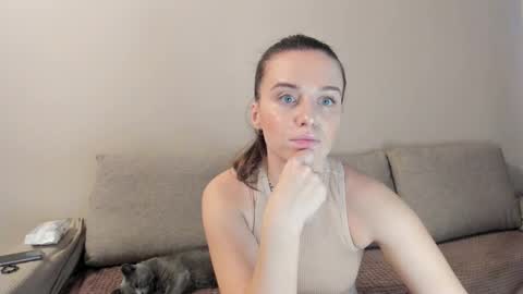 Kitty online show from December 5, 2:53 am