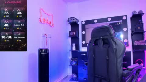 Miss Kittyn online show from October 31, 6:09 pm