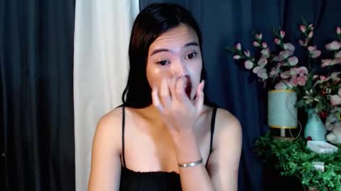 miss_kyrstyn online show from November 5, 7:30 am