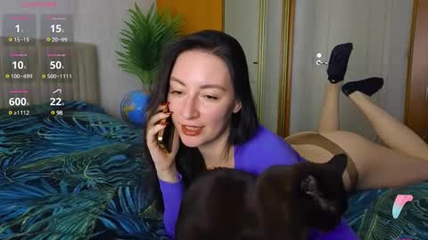 Laura online show from December 13, 4:05 pm