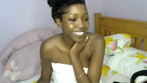 Snapshot of miss_lev chatting on May 27, 1:57 am lev online show from May 27, 1:57 am