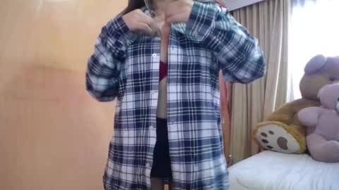 lilieth  online show from January 17, 8:00 pm