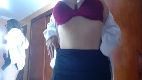 lilieth  online show from February 5, 8:35 pm