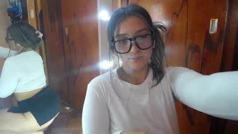 lilieth  online show from November 21, 4:38 pm