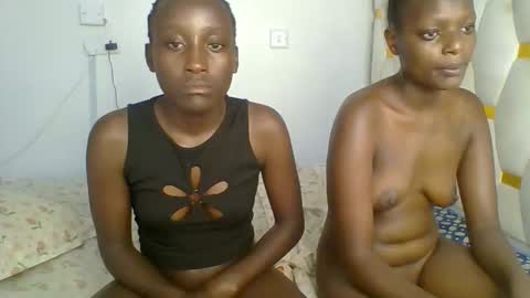 Snapshot of miss_lolah7 chatting on April 13, 5:07 pm miss_lolah7 online show from April 13, 5:07 pm