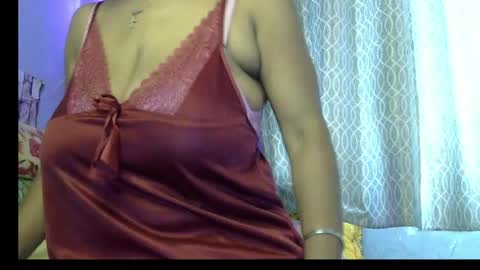 Snapshot of miss_mahi69 chatting on May 12, 4:31 am Mahi online show from May 12, 4:31 am
