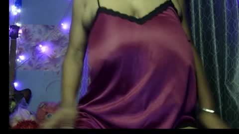 Snapshot of miss_mahi69 chatting on June 3, 7:19 pm Mahi online show from June 3, 7:19 pm