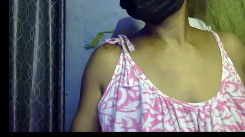 Snapshot of miss_mahi69 chatting on June 9, 5:57 pm Mahi online show from June 9, 5:57 pm