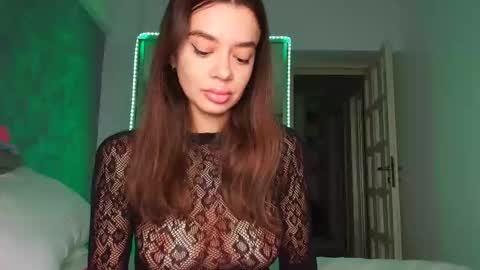Snapshot of miss_medyson chatting on September 19, 7:32 am miss_medyson online show from September 19, 7:32 am