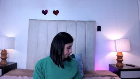 miss_milf_ online show from July 4, 7:31 pm