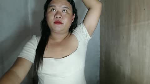 Snapshot of miss_nikkie chatting on November 23, 9:53 am Nikie online show from November 23, 9:53 am