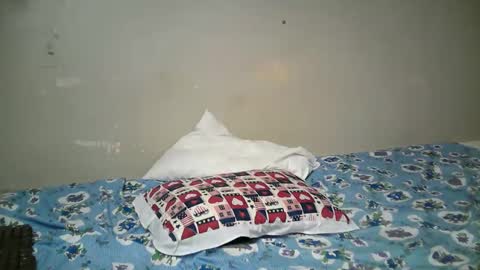 miss_pretty01 online show from April 27, 11:03 pm