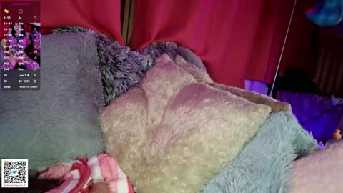 Snapshot of miss_raven_ts chatting on November 24, 1:49 am Raven online show from November 24, 1:49 am