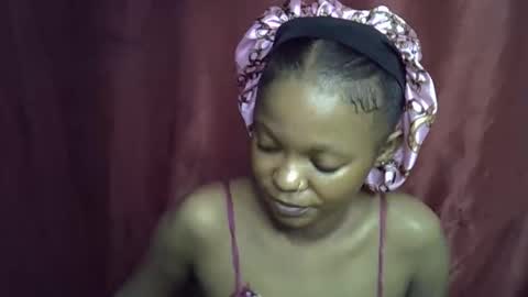 miss_rihanna2 online show from December 14, 8:24 pm