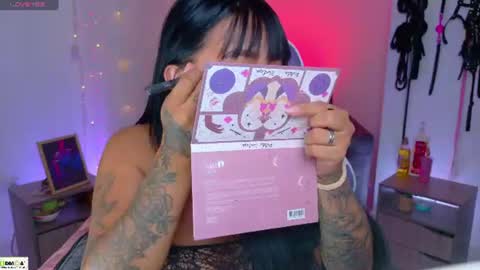 Snapshot of miss_scarllet chatting on July 30, 1:10 pm 100 thumbs up online show from July 30, 1:10 pm
